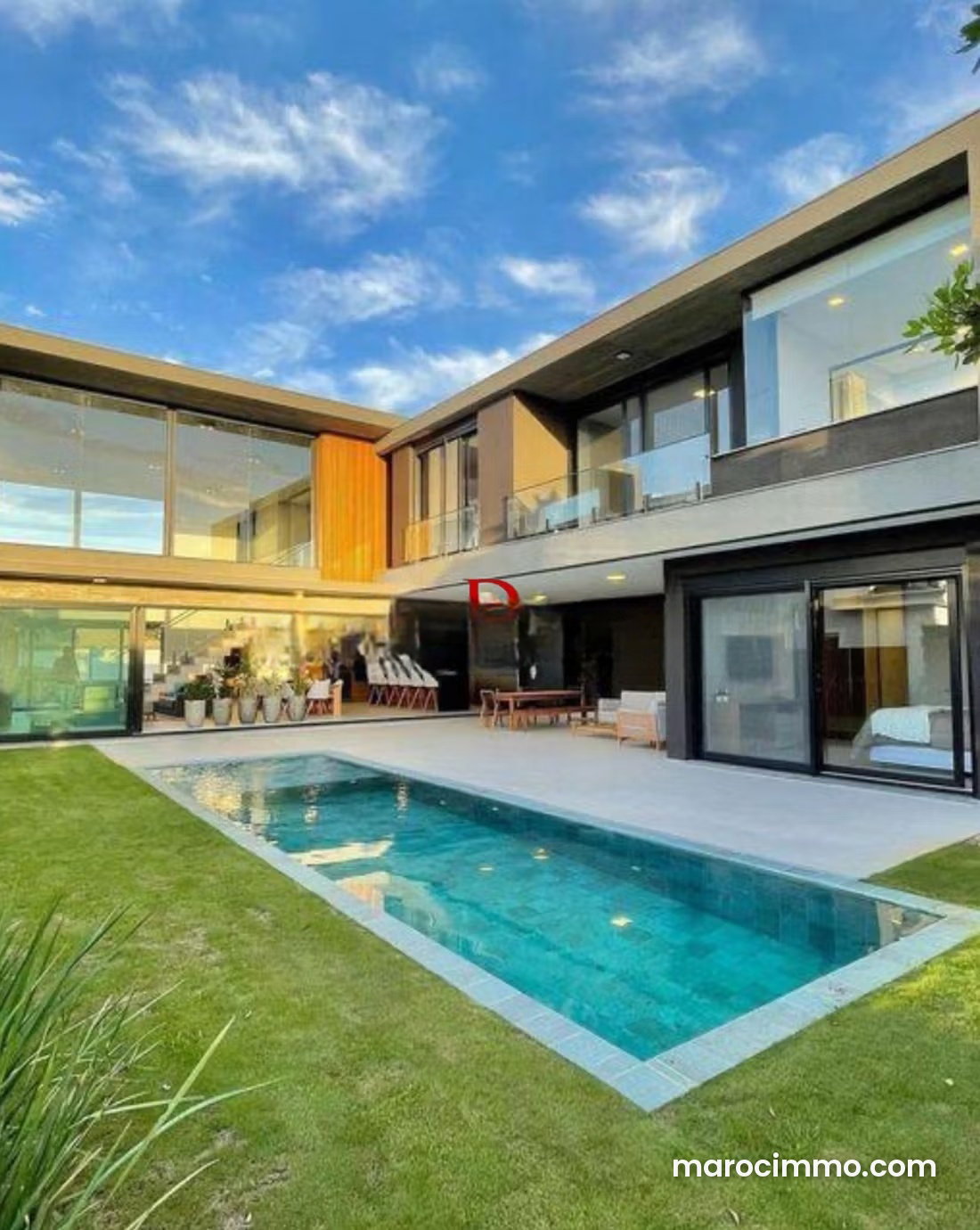 Exceptional 2,000 m² villa with swimming pool, Souissi, Rabat — Rabat
