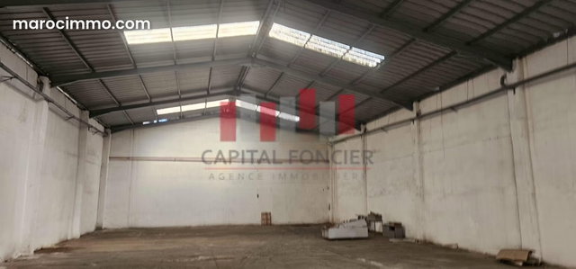 Hangar industriel de 1.400 m idéal pour toutes activités industrielles ou stockage a la location — 3