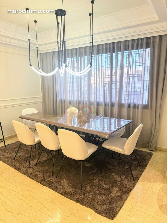For Sale Apartment in Gauthier — 2