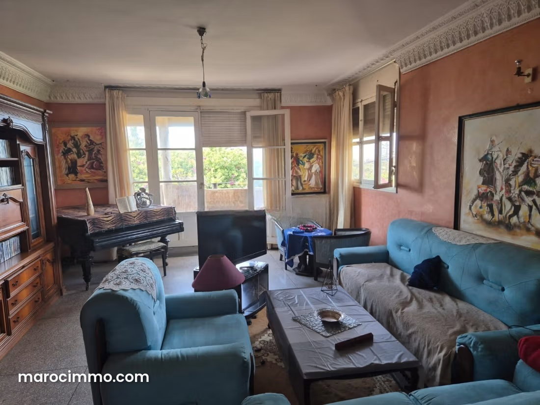 570 m² Villa with Independent Studio, Les Cretes, Mohammedia — Mohammedia