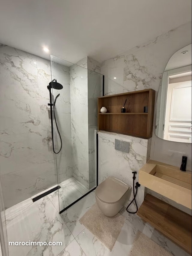 Studio Luxueux à saisir — 3