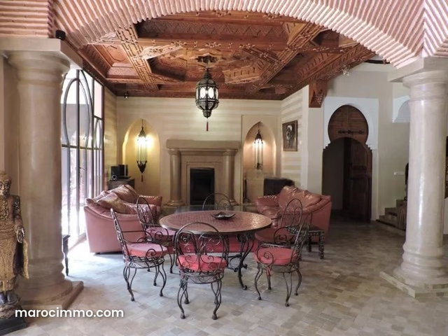 Luxurious Riad with Pool and Spa in Marrakech — 5