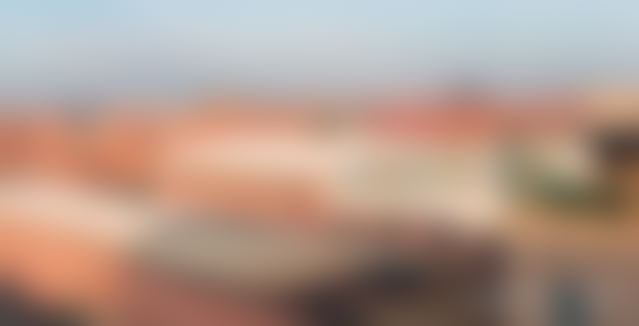 Local commercial 350 m², angle de rue, Route de Safi Marrakech — Marrakech