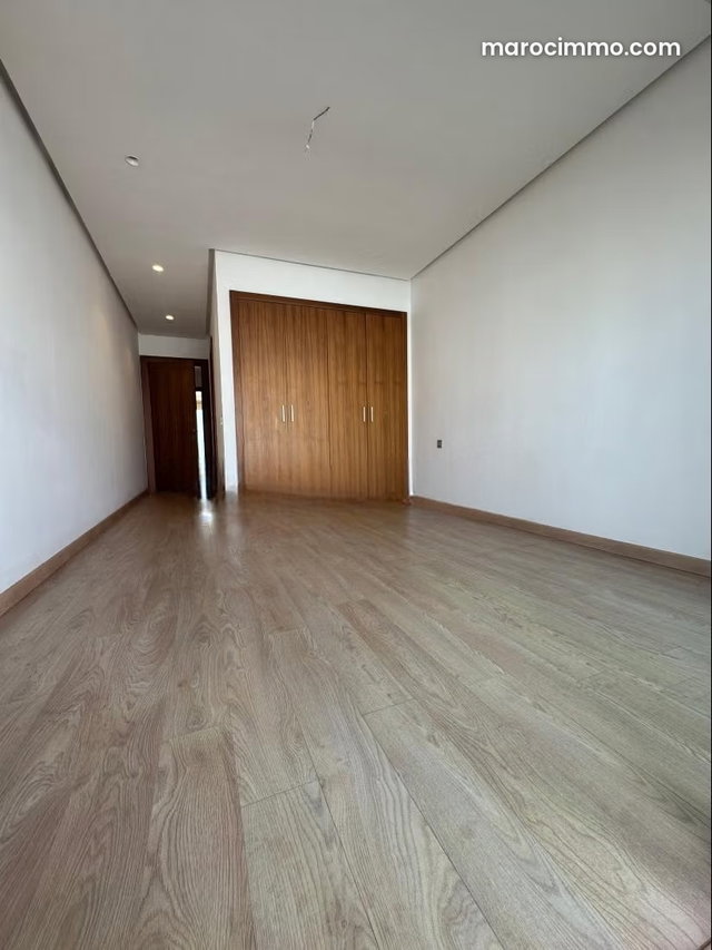 Superbe appartement à louer à Souissi. Sans vis à vis — 5