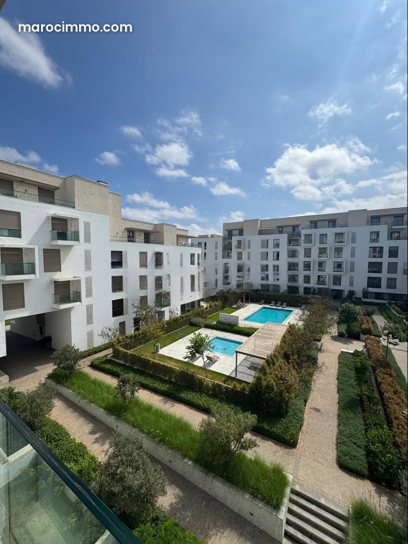 110 sqm Apartment with Terrace and Swimming Pool, Souissi, Rabat — Rabat