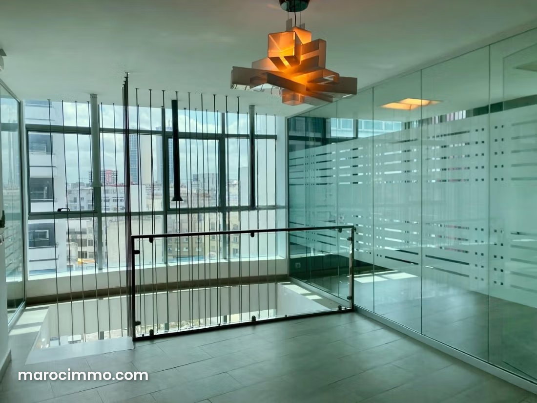 Bureau 220 m² Gauthier, Casablanca, immeuble professionnel — Casablanca