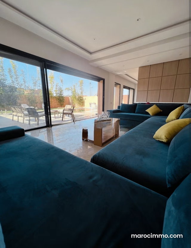 Location villa de haut standing à Route de l'Ourika. Superficie 360 m². Meublé — 3