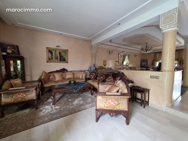 Villa en bande avec piscine Ain Diab Extension — Casablanca