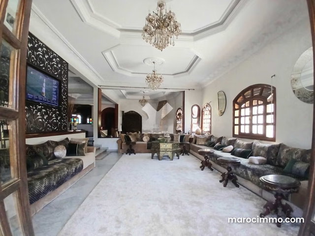 Villa à Vendre de 895.0 m² à Casablanca, Florida Mandarona — 2