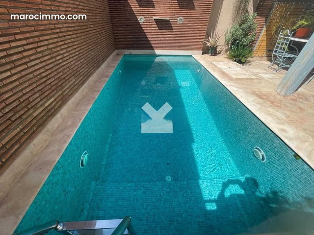 Villa à Vendre de 280.0 m² à Marrakech, Route De Safi — 3