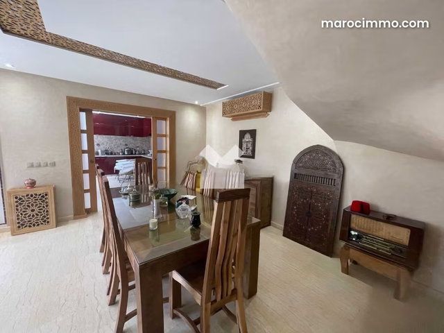 Villa à Vendre de 280.0 m² à Marrakech, Route De Safi — 4