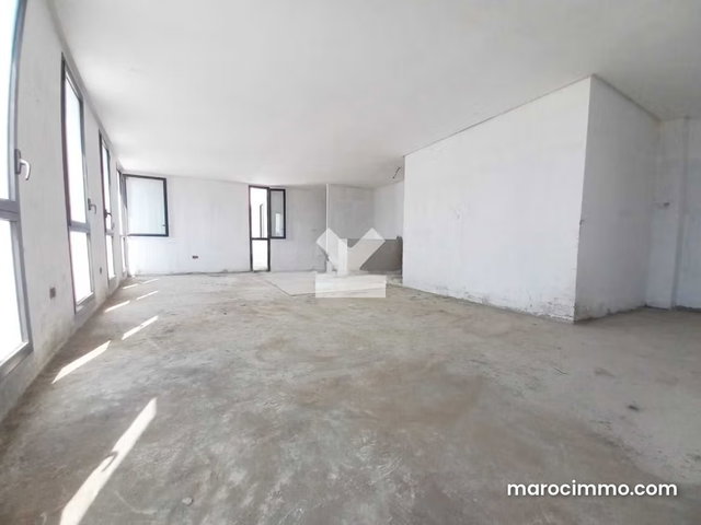 Bureau à Louer de 73.0 m² à Casablanca, Oasis — 2