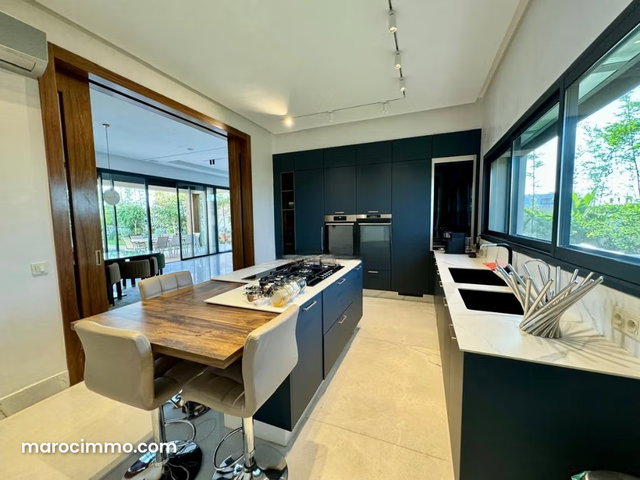 Des villas à vendre sur la Route de L'OURIKA — 2