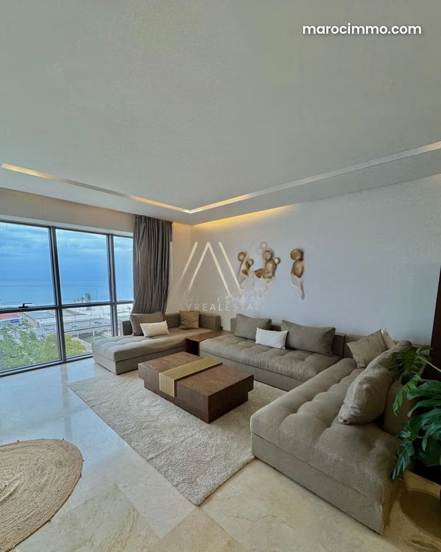 À louer: Superbe appartement de haut standing avec vue mer — Tanger