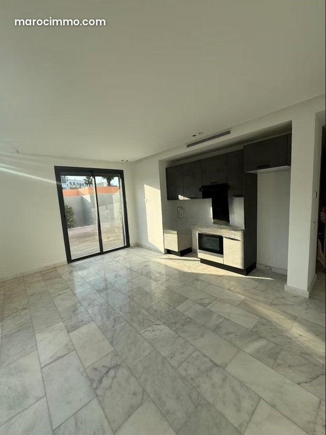 Premium Studio with Terrace — 4
