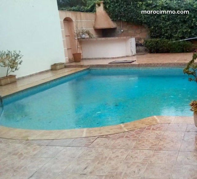 À louer villa avec piscine à Souissi — 2