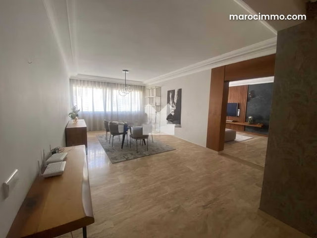 Appartement à Louer de 216.0 m² à Casablanca, Bourgogne Anfa — 4