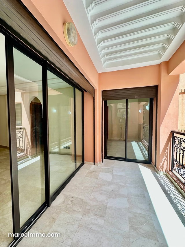Beautiful Apartment for Rent in Guéliz. 105 m². Parabolic System and Secure Residence — 2