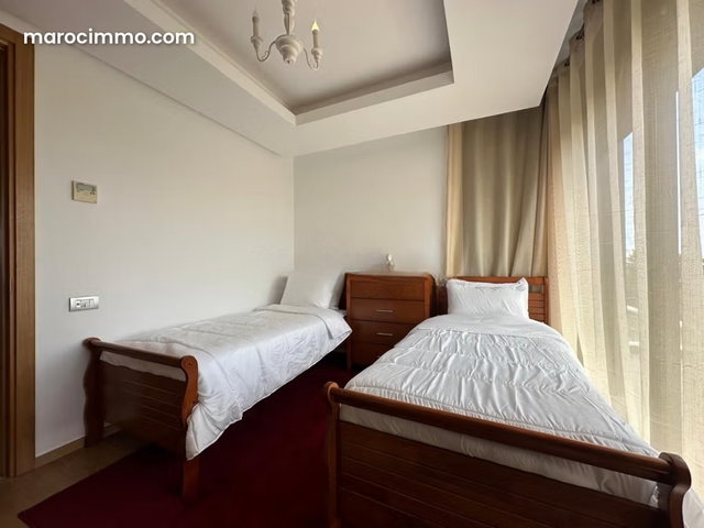 Bel appartement en location à Souissi. 8 grandes pièces. Meublé — 4