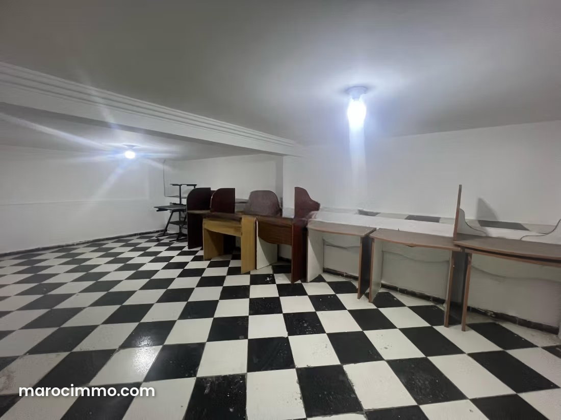 132 sqm commercial premises with mezzanine, Bachkou, Casablanca — Casablanca