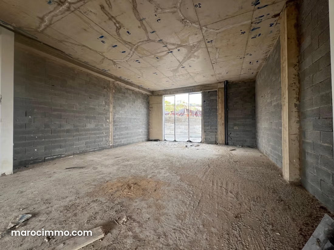 Dual-frontage commercial space in Ville Verte, Bouskoura — Bouskoura