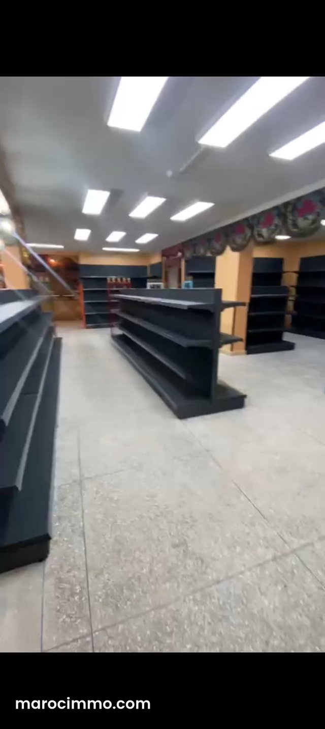 À vendre Local près pour Supermarché — 3