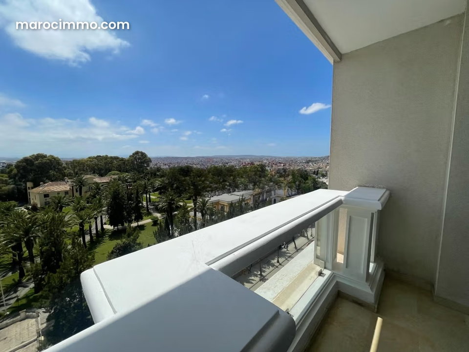 Vue dégagée exceptionnelle appart à Iberia 160m²