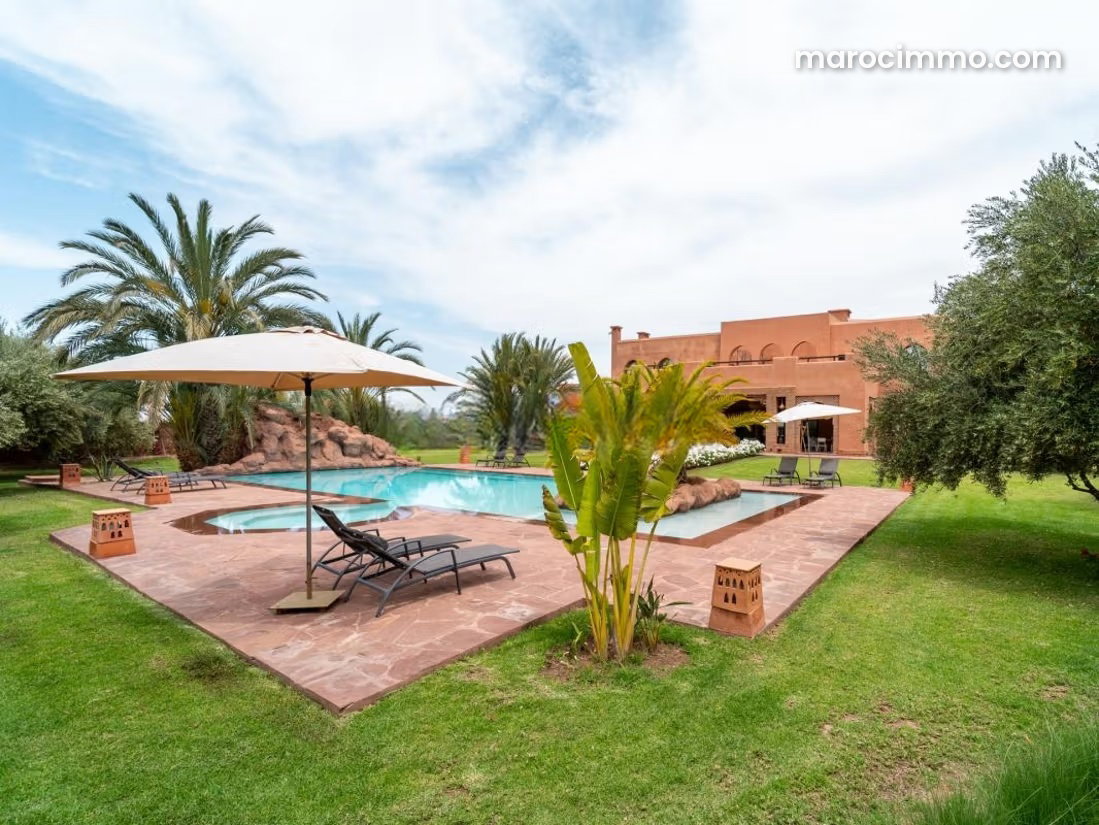 Villa d'exception 4000 m² sur 3 hectares, Route de Ouarzazate — Marrakech