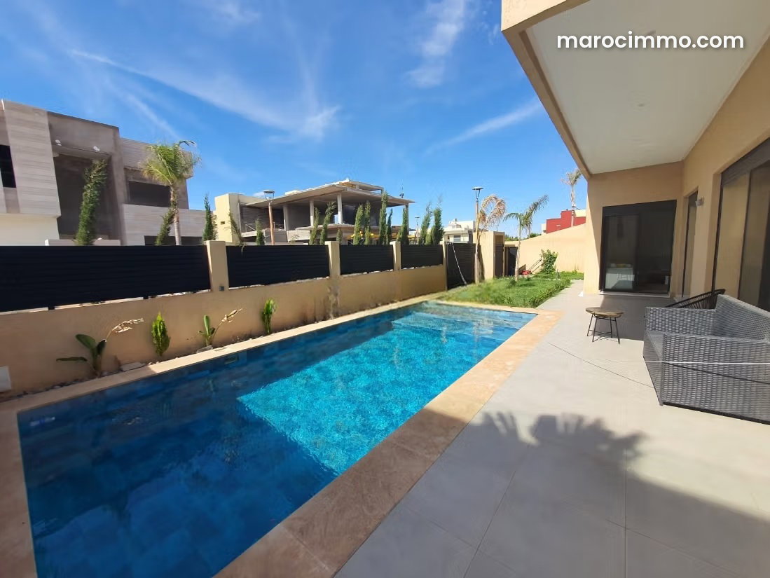 417 m² Villa with Pool, Tahanaoute Road, Marrakech — Marrakesh