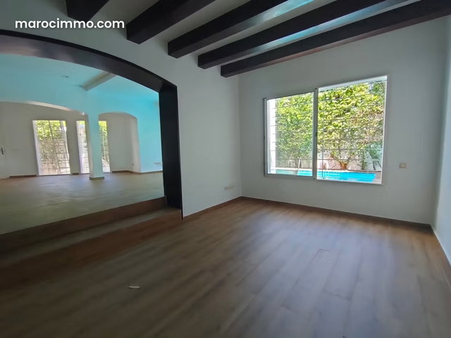 Villa t4 vide– 3 chambres – piscine — 5