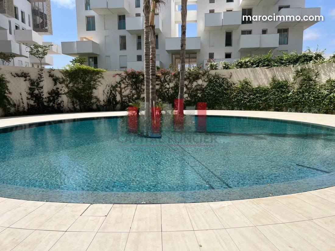Furnished 135 sqm Apartment with Rooftop and Swimming Pool, Casablanca Finance City — Casablanca