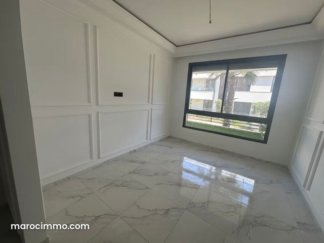 Appartement à louer à Ain Diab Extension. 4 pièces. Piscine — Casablanca