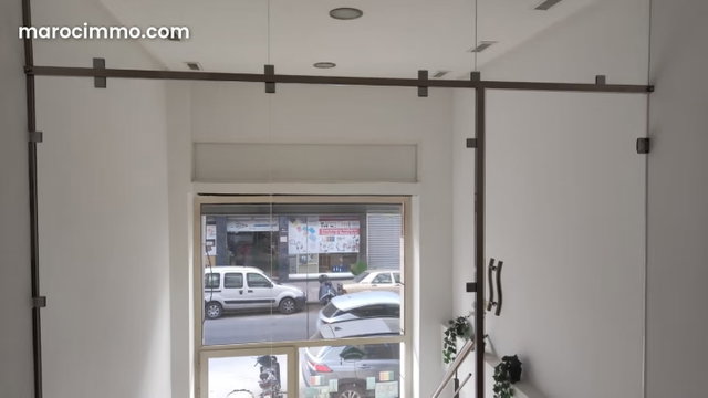 Local commercial/Bureau — 4