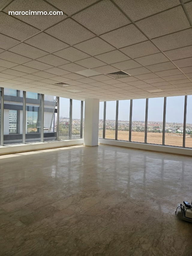 Beautiful Office — Casablanca