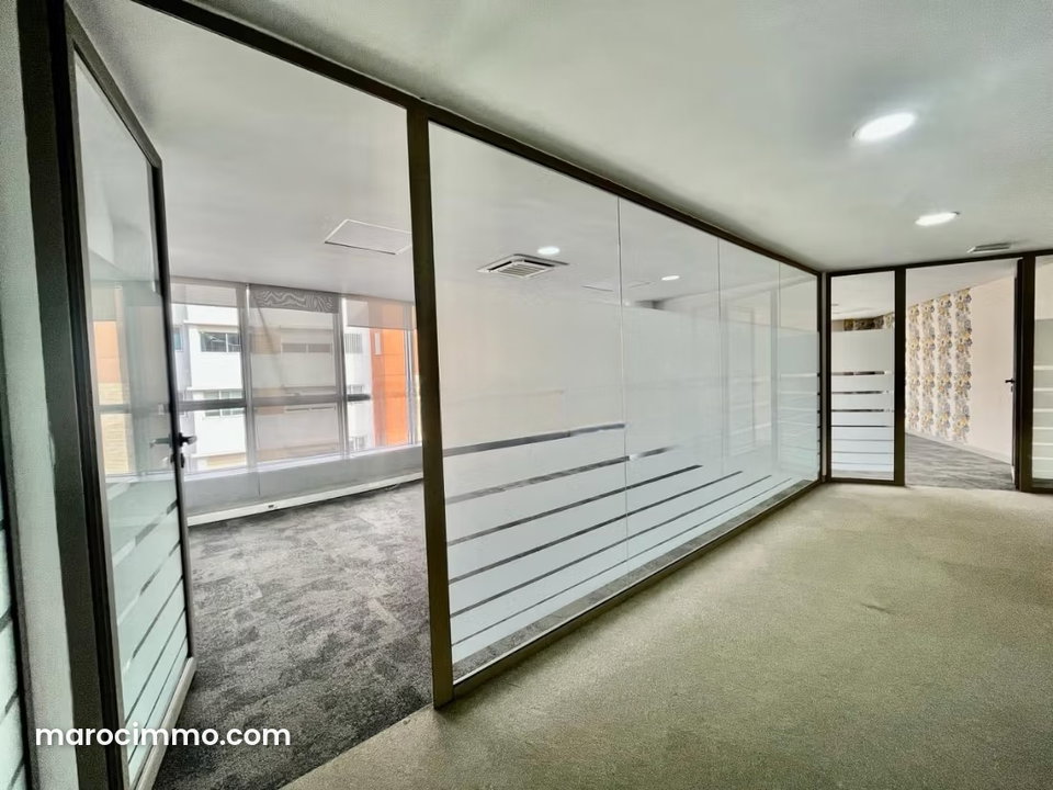 Plateau de bureau 110 m² Quartier Racine
