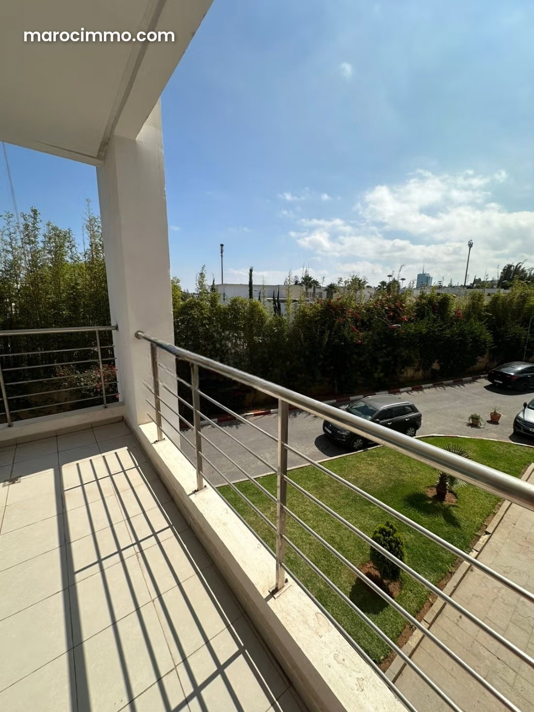 Four-room apartment with terrace and swimming pool in Riyad, Rabat — Rabat