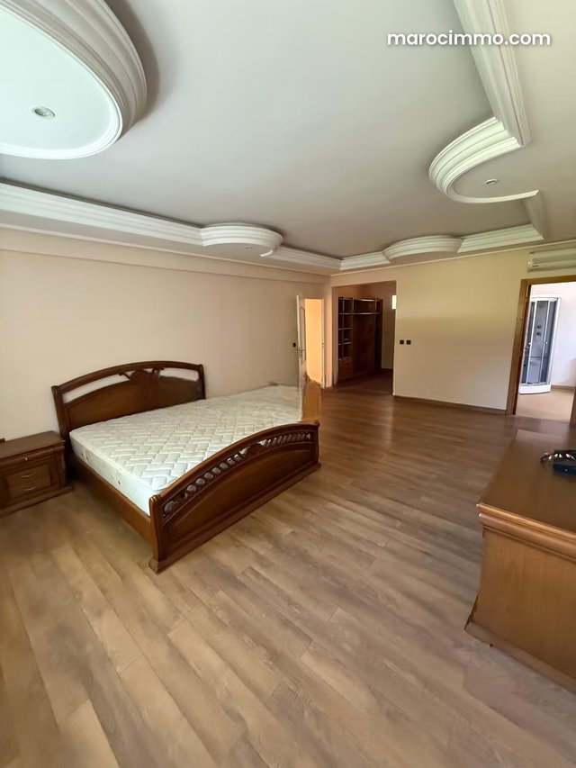 Spacious Villa FOR SALE in Souissi RABAT — 5