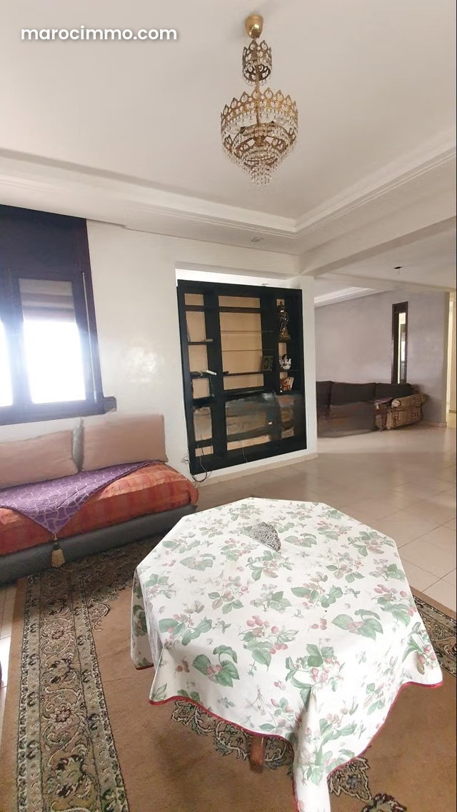 Etage de villa meublé à la location — 5