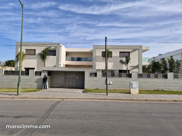 Villa de 4 000 m² à vendre sur Souissi à Rabat — 4