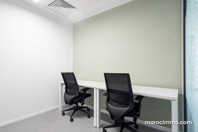 Bureau pour 3 à Spaces La Rocade — 3