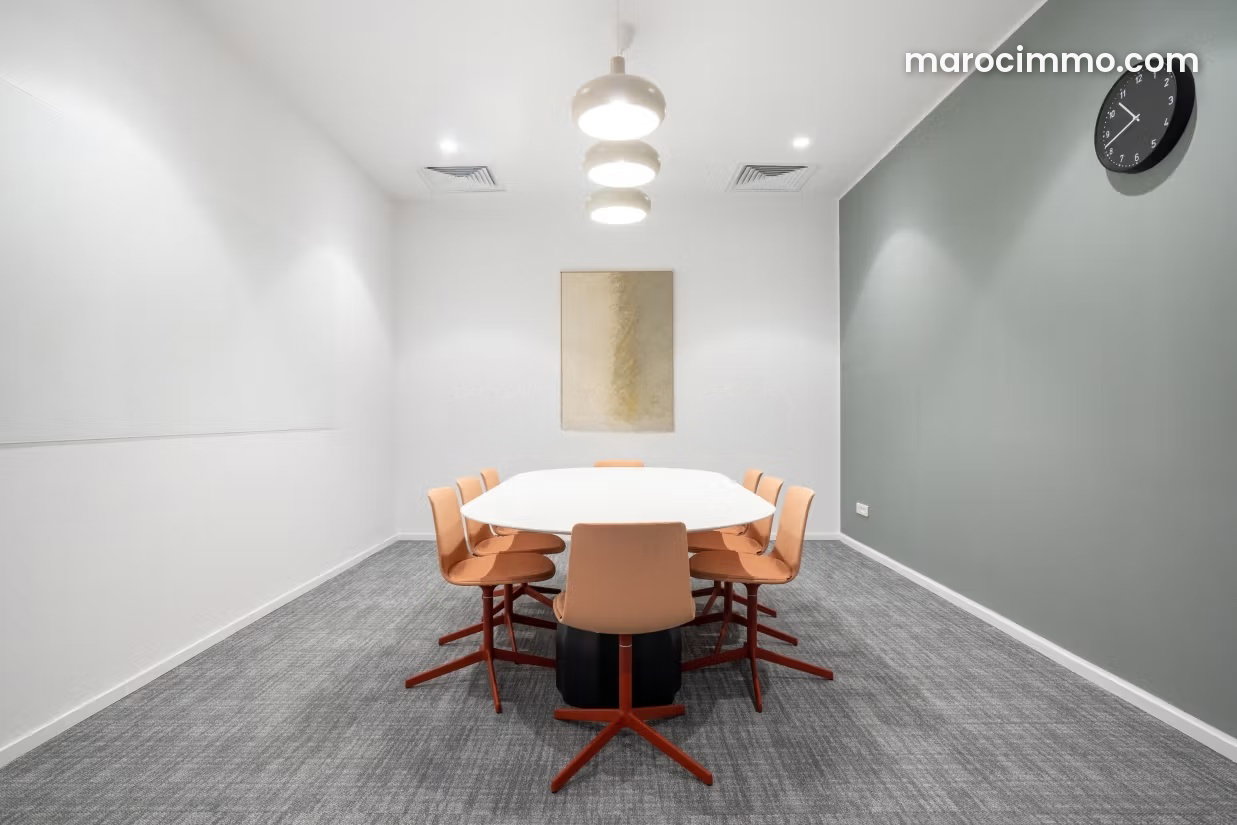 Bureau 45 m² climatisé avec terrasse, Souissi Rabat — Rabat