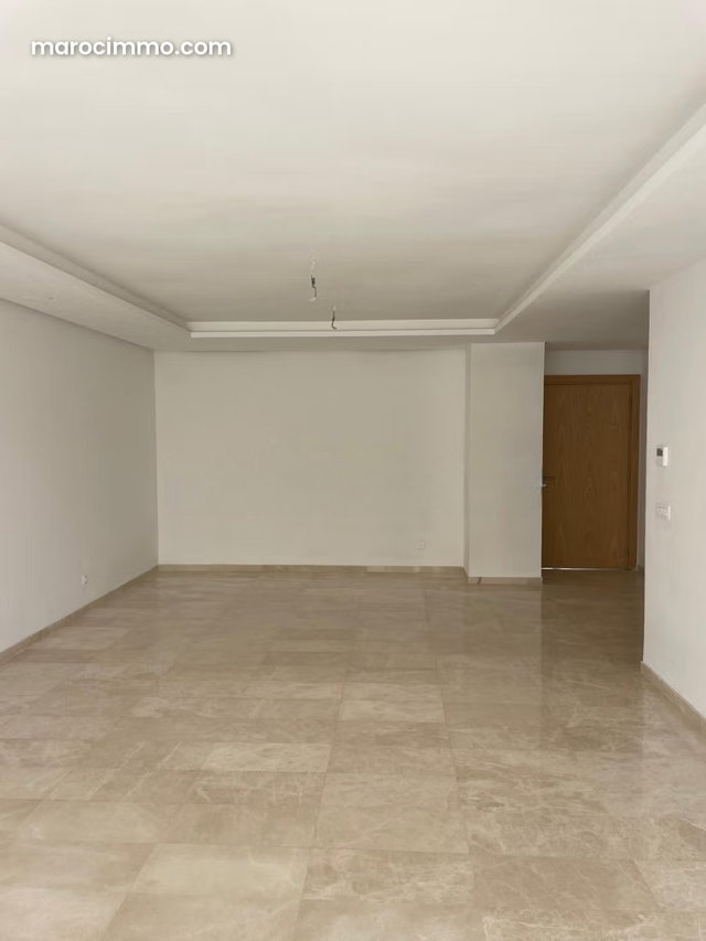 CAROUSSEL BUILDING 2 Bedroom Apartment Caroussel Sea View — 4