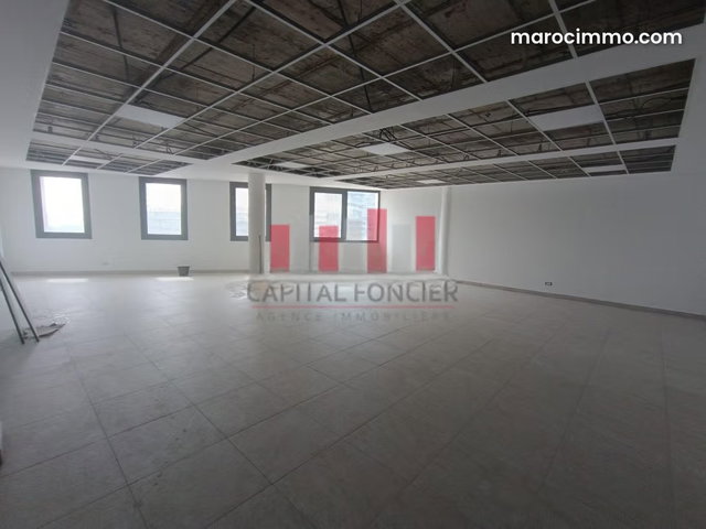 Plateau bureau premium de 130m2 CFC — 3