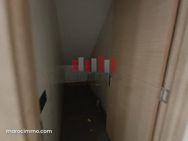 Bel emplacement / Magasin premium de 170m2 à la location Taddart — 5