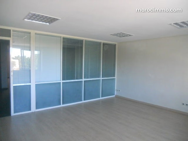 Plateau de bureau à RACINE — 2