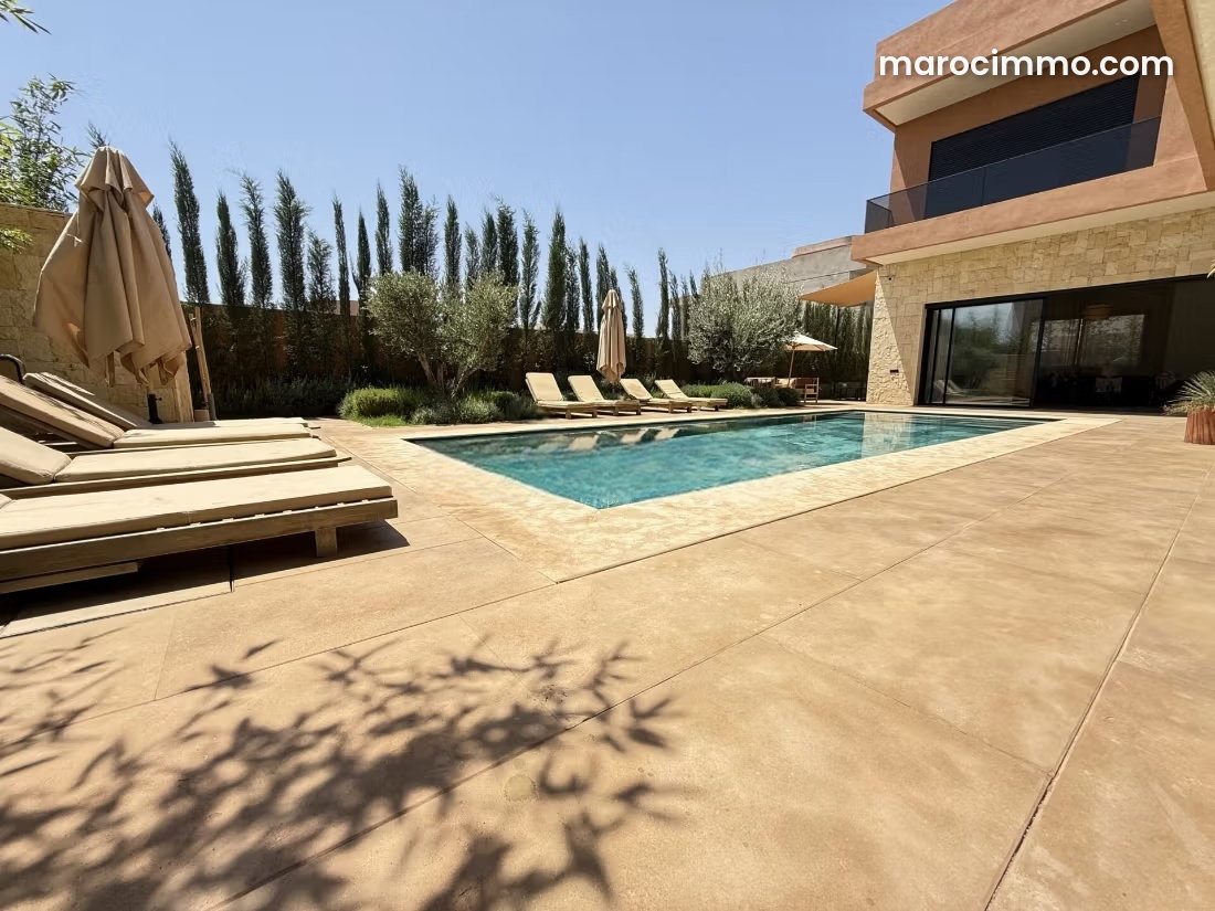 New 600 sqm villa with pool and garden, Tahanaoute Road — Marrakesh