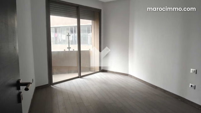 Appartement à Vendre de 220.0 m² à Casablanca, Gauthier — 2