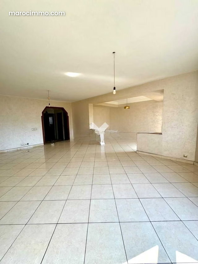 Appartement à Vendre de 273.0 m² à Casablanca, Hopitaux — 3