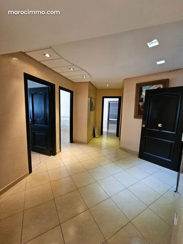 Appartement en Vente à Place Mozart — Tanger