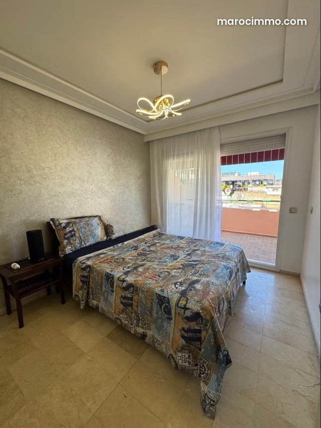Lovely furnished studio with south-facing terrace in Gauthier — 2